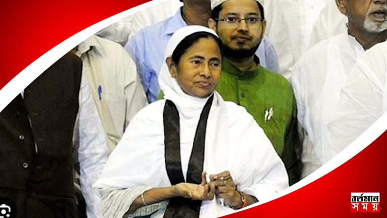 নেতাজি ইন্ডোরে ইমাম মুয়াজ্জিনদের সঙ্গে বৈঠকে মুখ্যমন্ত্রী।