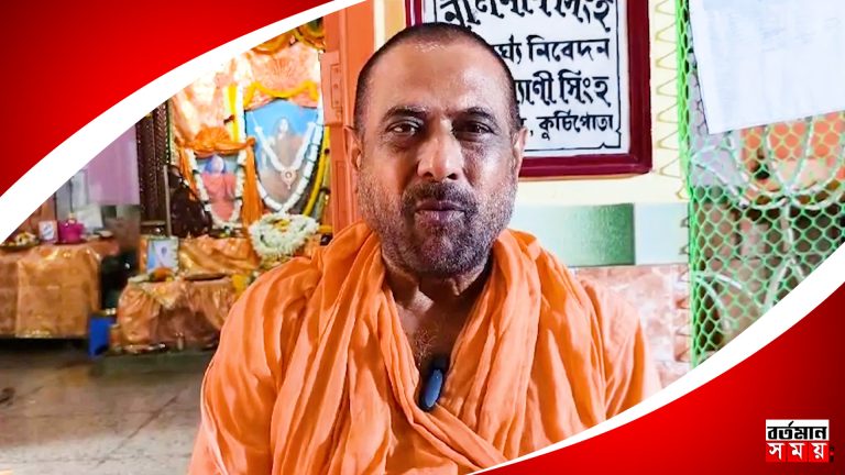 অন্যায়ের প্রতিবাদ করায় গ্রেফতারির আশঙ্কা কার্তিক মহারাজের !