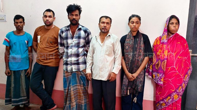 বেআইনিভাবে ভারতে প্রবেশ ? নদিয়ায় গ্রেফতার ৫ বাংলাদেশি সহ ১ ভারতীয় দালাল!