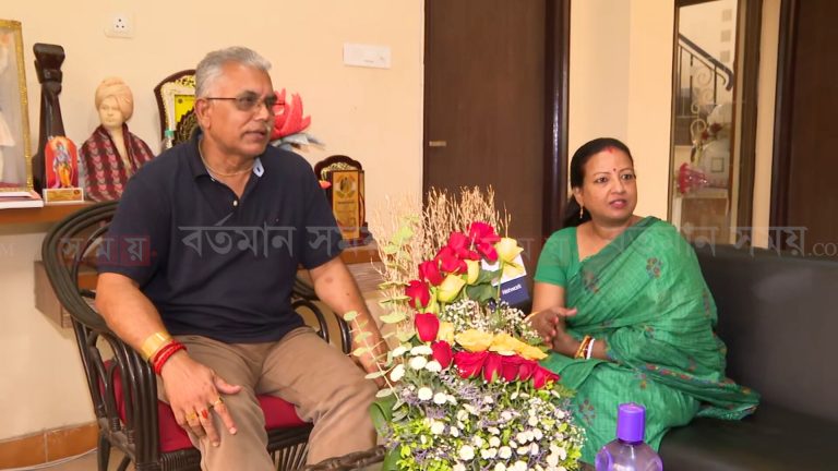 স্ত্রীর সঙ্গে ব্যক্তিগত সময় কাটাতে ত্রিপুরায় দিলীপ, যাবেন ত্রিপুরেশ্বরী মন্দিরে ?