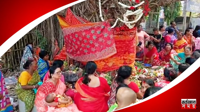 জামাইষষ্ঠী উপলক্ষে মালদায় বিশেষ পুজো।