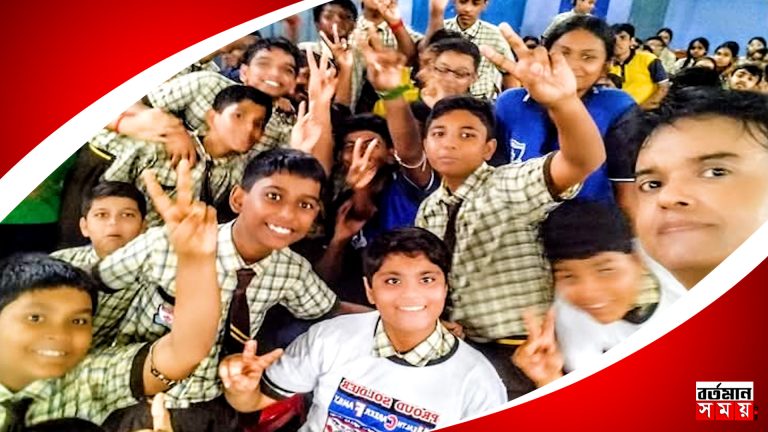 কল্যাণীতে সেন্ট স্টিফেন্স স্কুলে মাদক-বিরোধী ও মোবাইল ফোনের অপকারিতা সম্পর্কে সচেতনতা অভিযান।