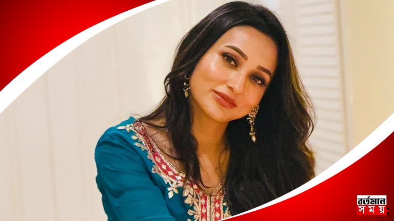 শো করতে গিয়ে হেনস্থার শিকার মিমি চক্রবর্তী ?